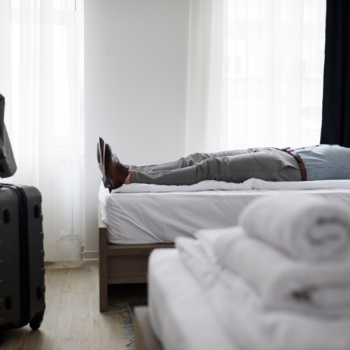 ホテルのマッサージと出張メンズエステって何が違うの？