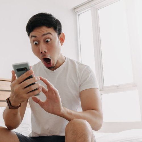 【メンエスあるある】寝ながら待つならアラームセット！