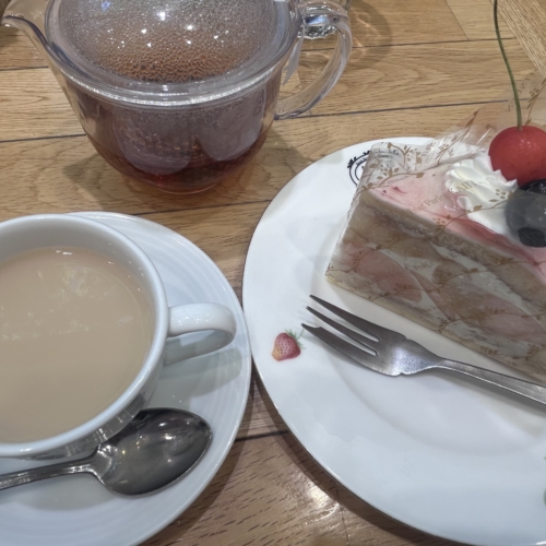 誘惑には……笑